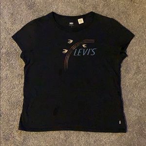 Levi’s Graphic Tee